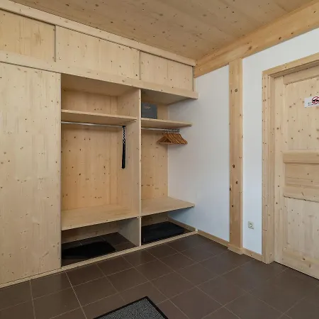 Chalet Kreischberg Chalet 65a בקתה